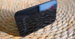 D-Card 2.0 The Slim Smart Tracker That Goes Everywhere