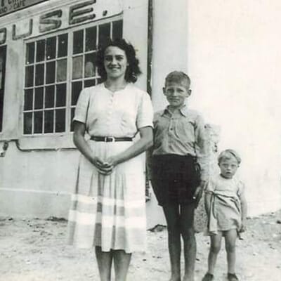 Historic Gansbaai Boarding House Photo from the 1940s
