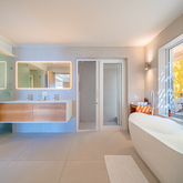 Suite 4 - Crayfish Lodge Sea & Country Guest House - Xplorio™ Gansbaai