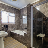 Bathroom - Mattanja - Assisted Living for the Elderly - Xplorio™ Gansbaai