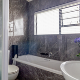 Bathroom - Mattanja - Assisted Living for the Elderly - Xplorio™ Gansbaai