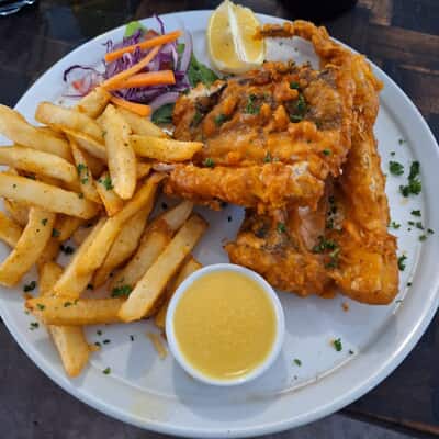 Weekday Specials at Casa Cello