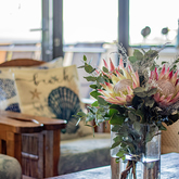 Decor - Whale Waters Self Catering Lodge - Xplorio™ Gansbaai