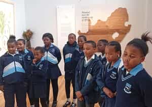 Grade 6 Earth Rangers Explore the Grootbos Florilegium Gallery