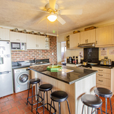 Princeview Kitchen - Kingsview Guesthouse - Xplorio™ Gansbaai