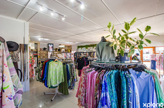 gansbaai_clothing_stores_komtessa_boutique_inside_view_3_copy_1790943922