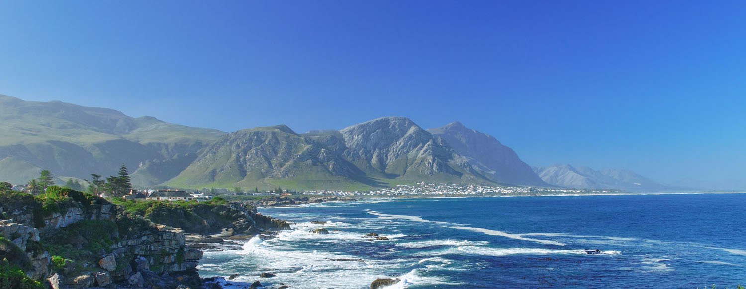 Hermanus ocean view with mountain backdrop