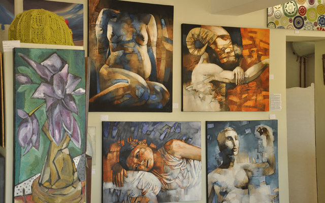 Various artists featured in Riek's Art Gallery, Napier