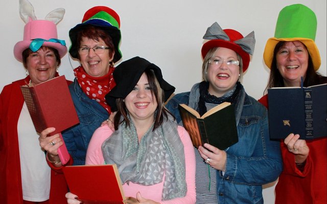 Mercia du Toit, Ina Gericke, Chantell Gericke, Jackie Gericke en Jolandi Oosthuizen.