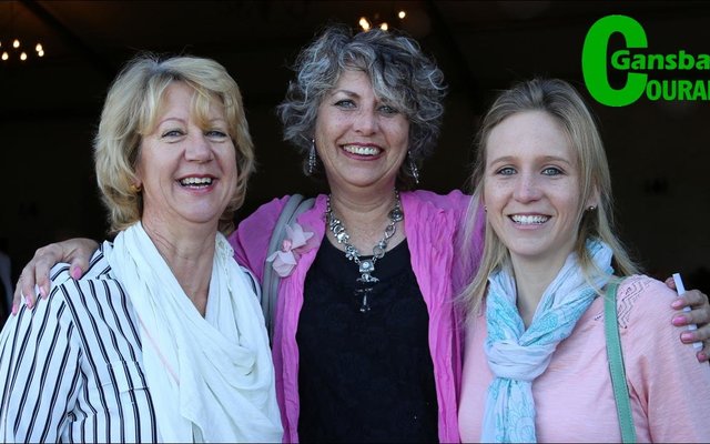 Lanita Marais, eienaar van De Kleine Gansies Kleuterskool  hier saam met Karin Otto en Natasha Stone.
