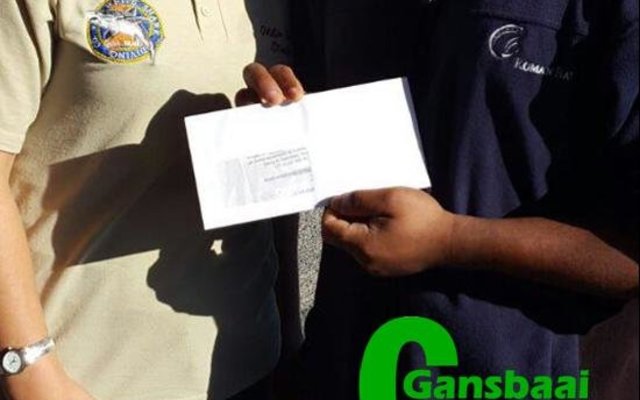 Die tweede prys, ‘n haaiduikondervinding, is deur André Claassen gewen, met die derde prys, ‘n geskenkbewys van R250 by 'n plaaslike restaurant is deur ene Onele losgeslaan.  