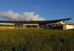 Luxury resort cleans up after fire