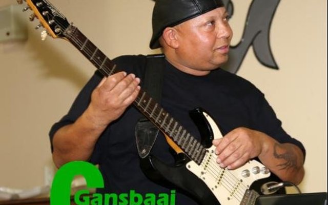 Gaste is vermaak op die musiek van die plaaslike orkes “254”. Marius Steyn, wat ook werksaam is by Academia, was die orkesleier.