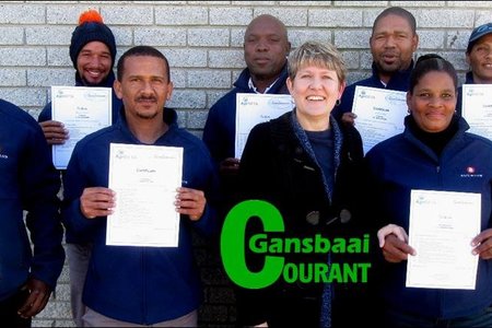   Aqunion Romansbaai employees who received Aquaculture Qualification from ltr X Dubase, S Pieterse, G Booysen, M Dubeni, Lizeth Botes,  A Claassen, S Mthenjana, D Newman and S August.