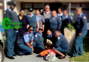  Dames in uniform reik uit