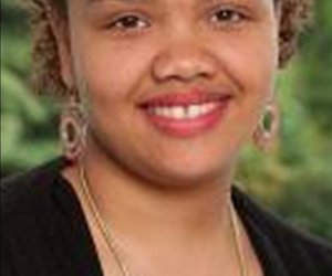 Jolyn se debuutbundel hier vrygestel