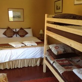 Green Cottage Second bedroom showing bunk beds  - Swaynekloof Farm - Xplorio™ Botrivier