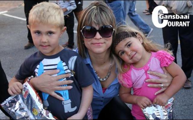 Nikita Els met haar krosie – Chelsey en Danté.