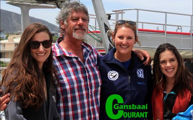 Marine Dynamics were joined by the crew of Pasella  (TV 2) with South African actress Christia Visser and her parents who enjoyed a shark cage dive and a visit to the African Penguin and Seabird Sanctuary. Left to right is Vicky Davis (Pasella Presenter), Abri Visser (Vicky’s dad), Kelly Baker (Marine Biologist: Marine Dynamics) and Christia Visser (Local actress).