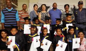 Ikamva kleingoed reg vir ‘groot skool’