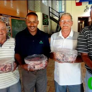  Die wenners van die Gansbaai Holiday Classic is vlnr Frikkie van Eeden, Melvin Tobias, Cedric Whittal en Richard Benz.