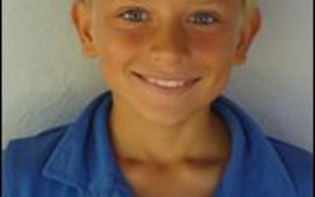 Krieket: Stefan Stieger (o/9), wat gekies is vir die o/11 Suid-Boland Krieketspan.  Stefan het reeds in sy eerste wedstryd vir Suid-Boland 2 paaltjies teen Wynland gevat.