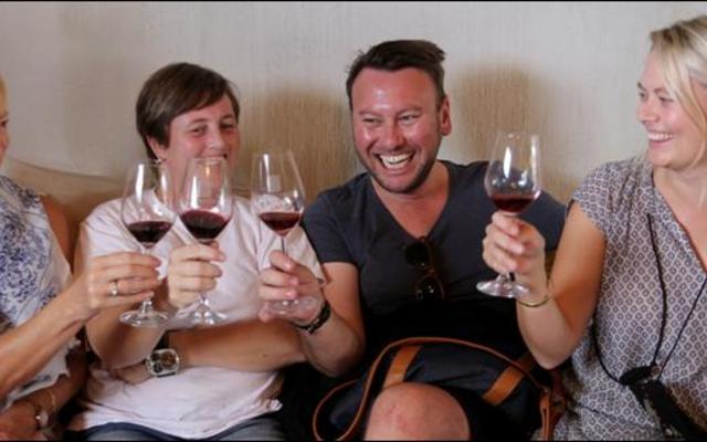 Die vrolike groep Oesfeesgangers is Rennie Gelderbloem, René van Niekerk, Eben Rall en Lourah Gelderbloem.  Hulle kuier gereeld in die omgewing en is almal van die Kaap. 