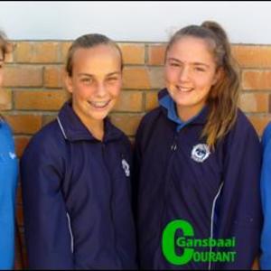 Die o/12 netbalspelers van Laerskool Gansbaai wat vir die Walkerbaai spanne gekies is:  Janka du Toit (D), Megan Kruger (HD), Nadia Jantjies (AV), Karli-Mari Geldenhuys (AV), Gené Cornelius (S), Madelle Swart (VV) en Melanie Burger (V). 