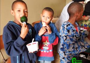 Groot koeke vlieg by  VGK basaar