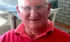 Solly Wessels palm weer houespel in