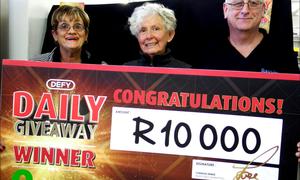 Nee dankie vir R10 000, dis ‘n “scam.” 