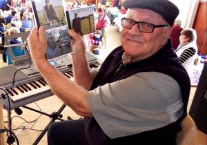 Eddie woeker met sy talent