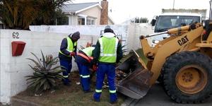 Gansbaai Munisipaliteit verwyder jaarliks “tonne” skroot- en tuinafval gratis vir inwoners van Gansbaai, Blompark en Masakhane.