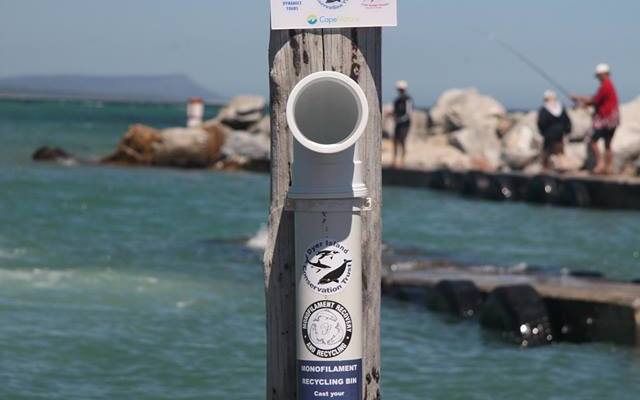 PUB installs small bins at reservoirs around S'pore for anglers to discard  used fishing hooks and lines -  - News from Singapore, Asia  and around the world