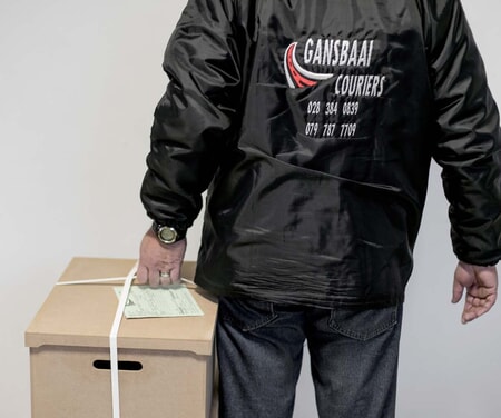 Gansbaai_Couriers_parcel_carry_1504509809