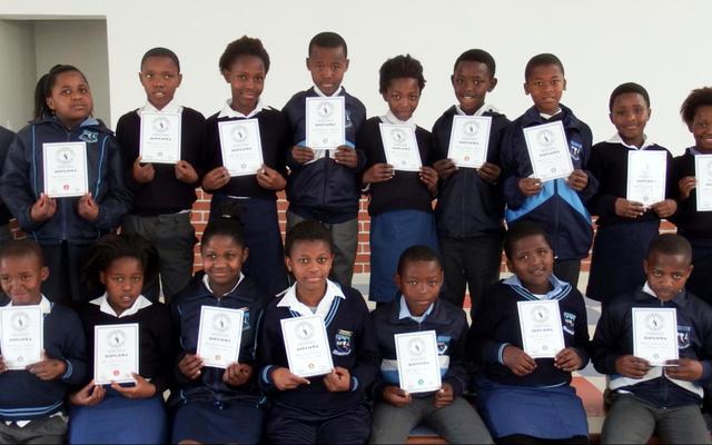 ‘n Groot groep leerders het aan die IsiXhosa Eisteddfod in Stanford deelgeneem en met uitstekende resultate teruggekeer huis toe. 
