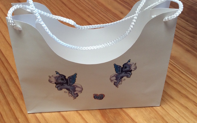 K_K_bags_with_stickers_1512035488