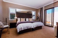 Cliff_lodge_bedroom_1522322764