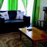 Unit 1: Lounge with leather couch