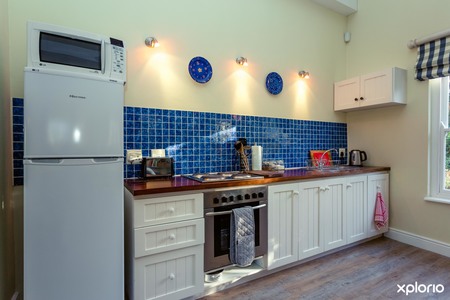 Reed_cottage_kitchen_2__1530798655