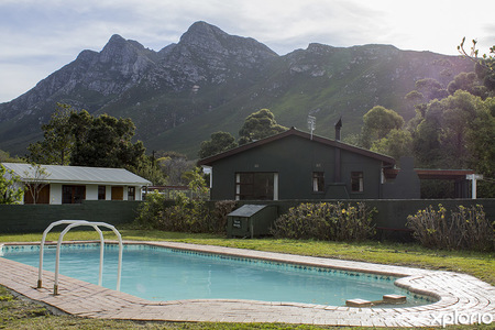 kleinmond_accomodation_the_grail_centre_swimming_pool_1533115414