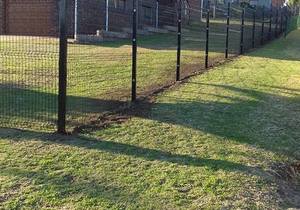 Clear View Fence with Nutec Twist