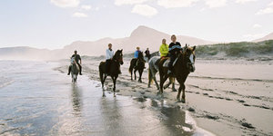things_to_do_day_trips_beach_horse_riding_1538563061