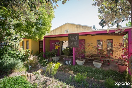 napier_farmstall_entrance_10__1543413743