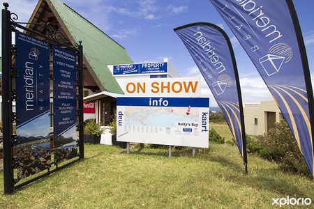 bettys_bay_realtor_meridian_realty_outside_1544095271