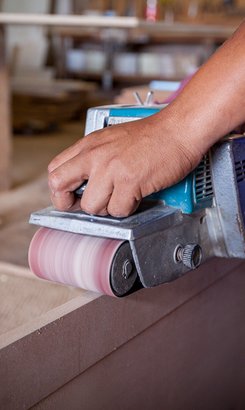 struisbaai_kitchen_carpentry_tip_of_africa_creations_team_working_hard_1544462903