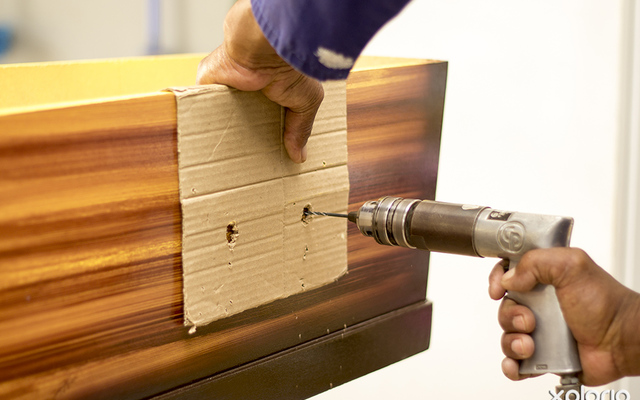 napier_funerla_services_njr_begrafnisdienste_making_coffins_on_site_1544605979_1548844290 napier_funerla_services_njr_begrafnisdienste_making_coffins_on_site_1544605979_1548844290