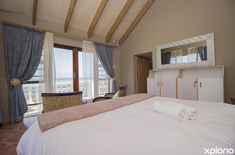 gansbaai_accommodation_walkerbay_accommodation_main_bedroom_view_large_self_catering_unit_1548921269