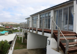 R8,200,000 | 6 Bedroom House For Sale in Arniston