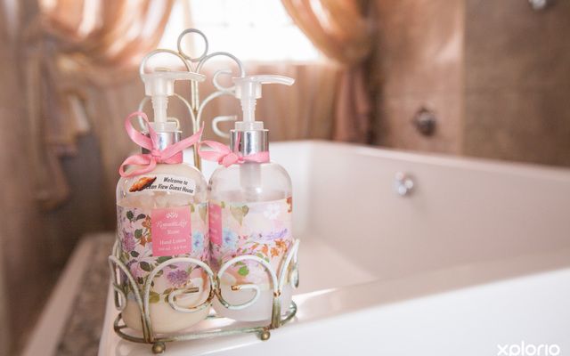 Struisbaai - Oceanview Guesthouse / B&B - Bathroom